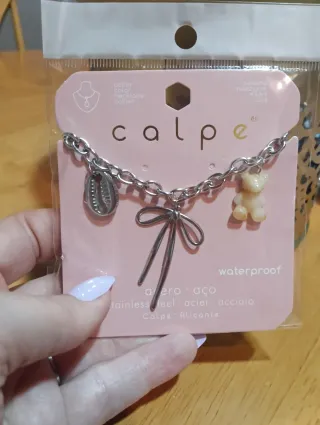 Collar Calpe con colgantes oso y concha