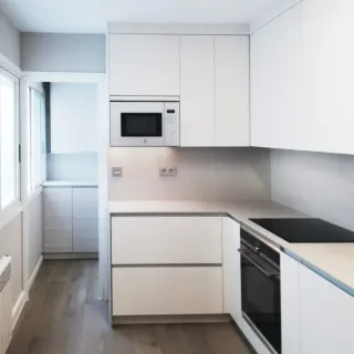 Instalacion y montaje de muebles y cocinas.