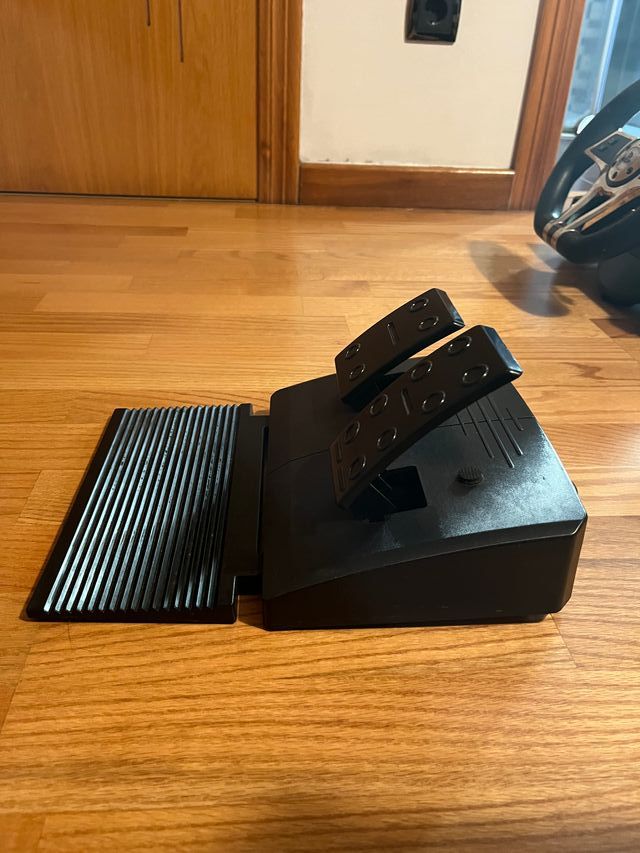 Volante WH-3103V PS4/PS3/PC - Buen Estado