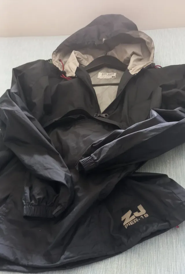 Impermeável Juvenil Zara Azul Marinho, unisexo