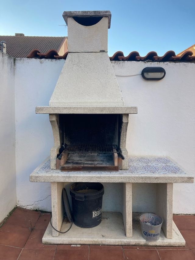 Barbacoa de piedra desmontable