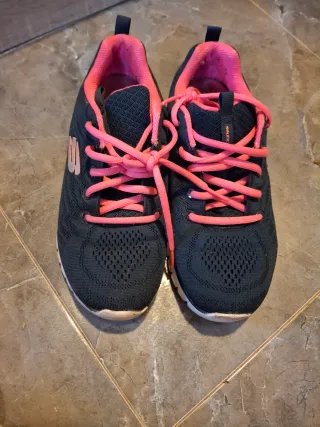 Zapatillas Skechers Mujer Negro y Rosa