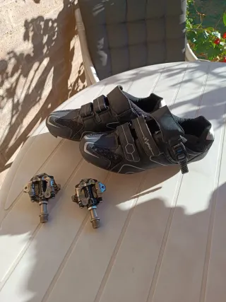 OFERTA!!! Zapatillas y pedales ciclismo MTB