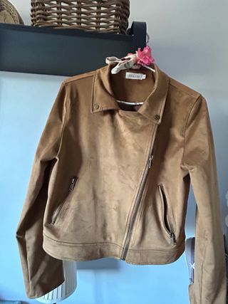 Cazadora efecto ante marrón