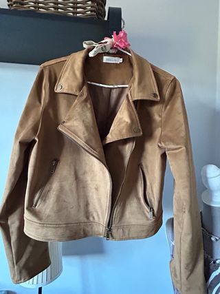 Cazadora efecto ante marrón