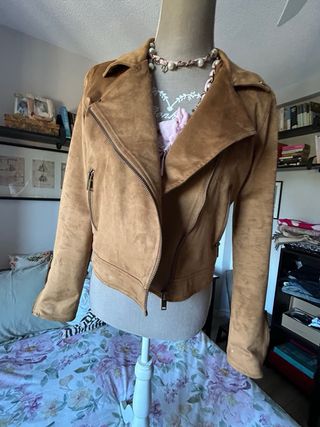 Cazadora efecto ante marrón