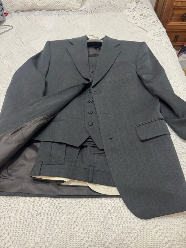 Traje de 3 piezas hombre gris