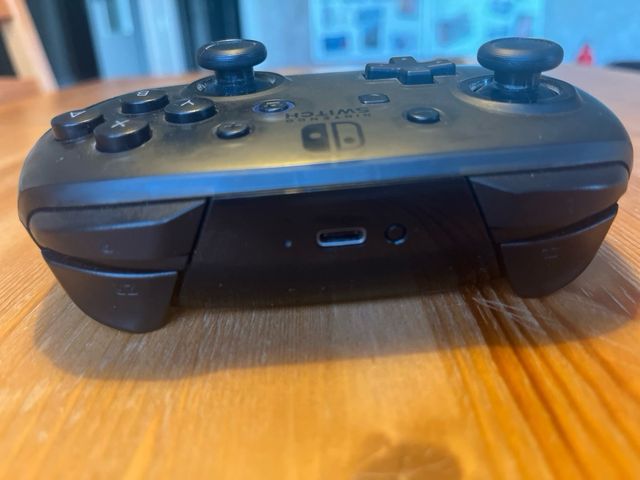 Mando Pro Nintendo Switch Negro