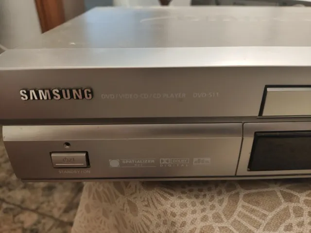 Reproductor DVD Samsung Plata