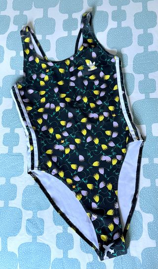 Bañador Adidas estampado flores
