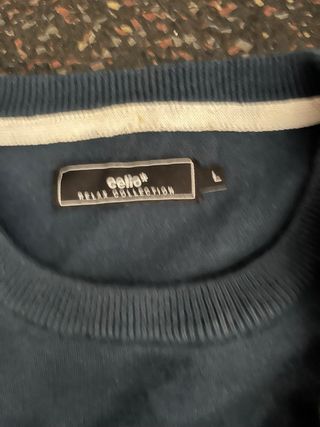 Confezione di due maglioni a righe da uomo: blu marino e nero