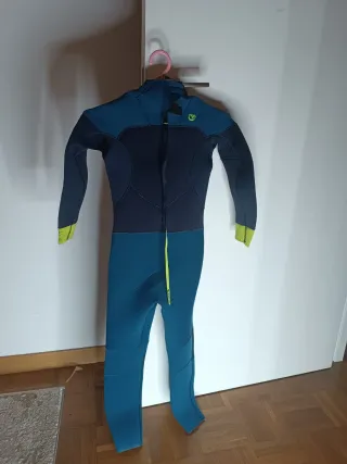 Traje de surf  de niños 7-8años neopreno azul y ne
