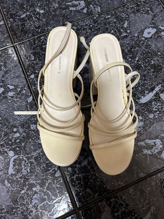 Zapatos de tacón plataforma beige