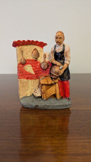 Statuina presepe: ramaio o uomo con pentola rara