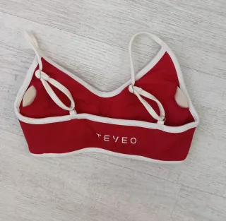 Top deportivo mujer rojo