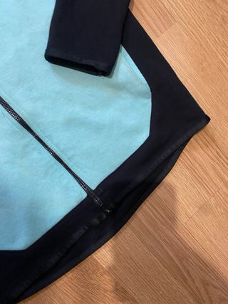 Sudadera Nike Tech Fleece Negra y Turquesa