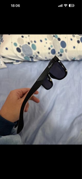 Gafas de sol Salvatore Ferragamo negras