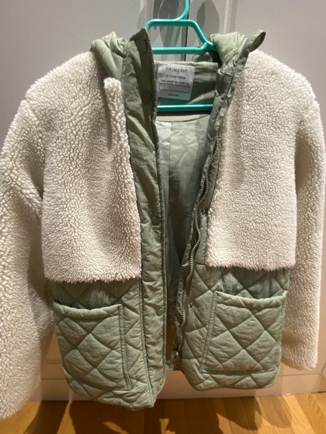 Prenda de abrigo niña