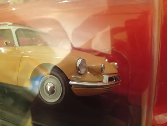 Citroën ID19 Break .1959. Modellino.