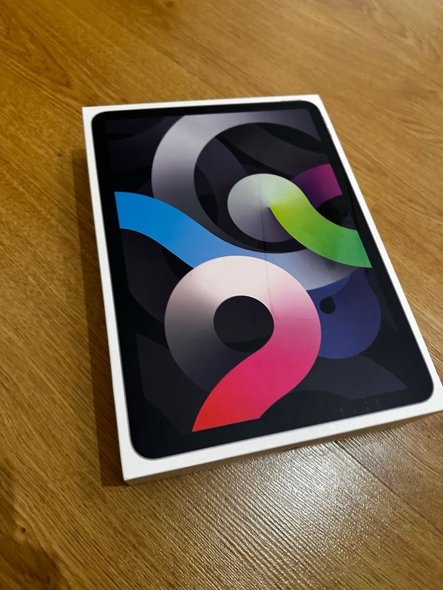 Caja iPad Air 4ta Gen 256GB