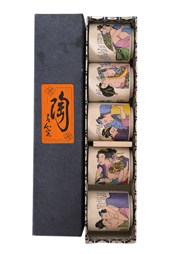 Vasos de sake vintage eróticos (Set de 5)