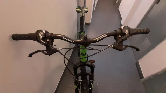 Bicicleta B-Pro Verde y Negra