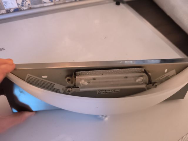 Lámpara de pared metal y cristal