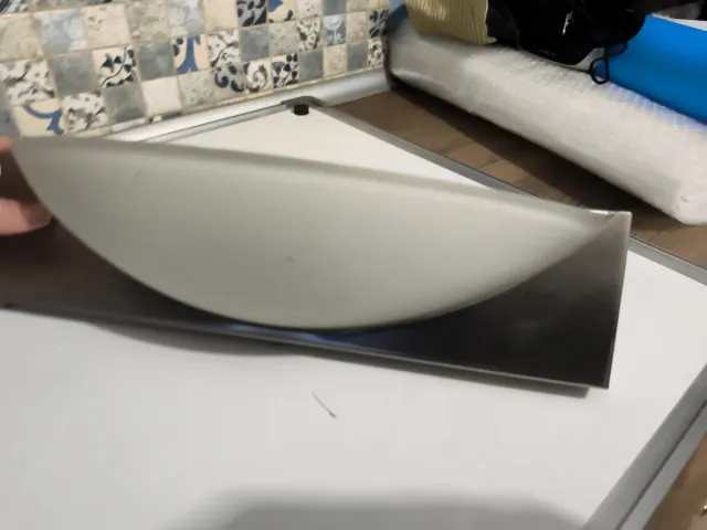 Lámpara de pared metal y cristal