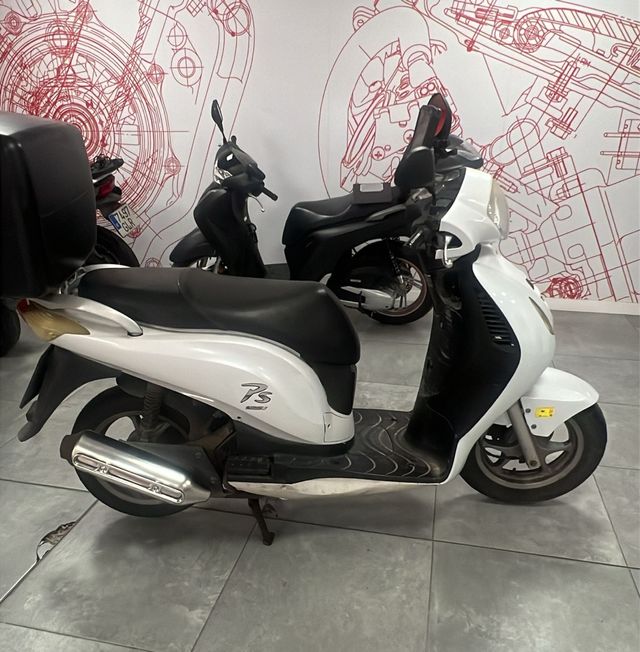 Honda PS 125 año 2009 ITV en vigencia no funciona