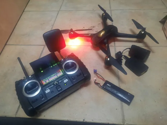 Dron Hubsan H501s Pro Brushless com Câmera
