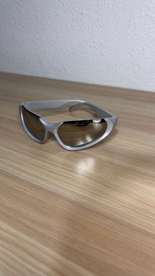 Gafas de sol Y2K plateadas y marrones