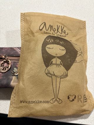 Monedero Anekke sin estrenar