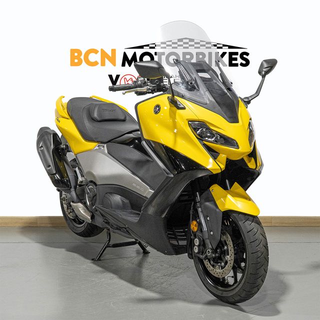YAMAHA TMAX 560