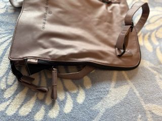 Mochila Slang Team BCN berengena clara