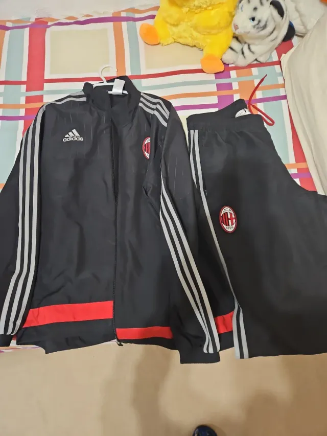 Chándal Adidas AC Milan Negro y Rojo