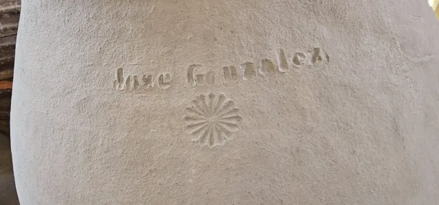 Tinaja antigua de cerámica