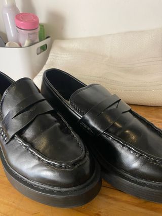 Mocasines Stradivarius negros sin usar