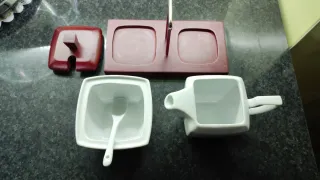 Set Lattiera e Zuccheriera con Vassoio