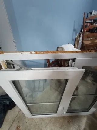 Ventana doble hoja batiente blanca