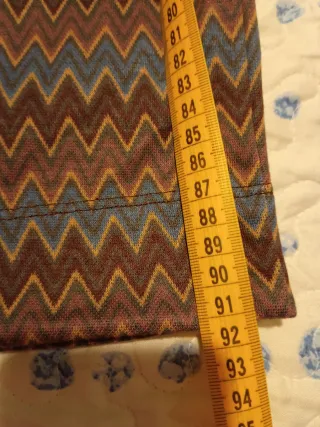 Pantalón palazzo Naelle azul y morado