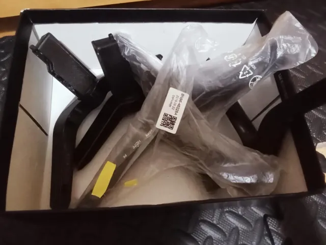 Escucho ofertas!!!  Patas Para TVS