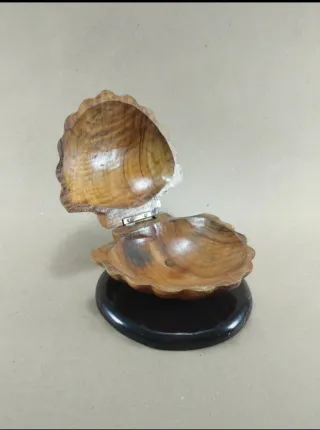 Joyero madera tallada con base