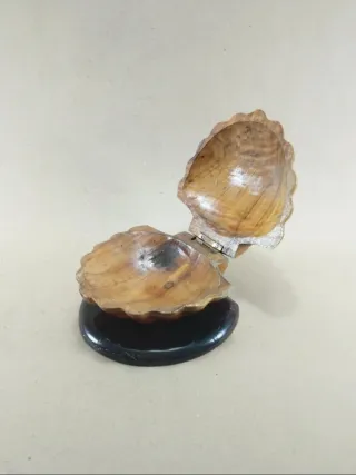 Joyero madera tallada con base