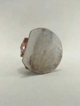 Joyero madera tallada con base