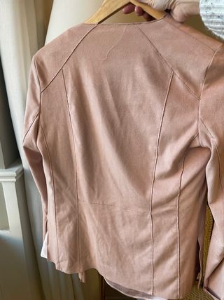 Conjunto chaqueta y blusa rosa