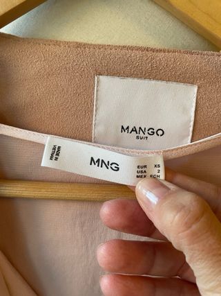 Conjunto chaqueta y blusa rosa