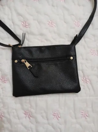 Borsetta nera tracolla