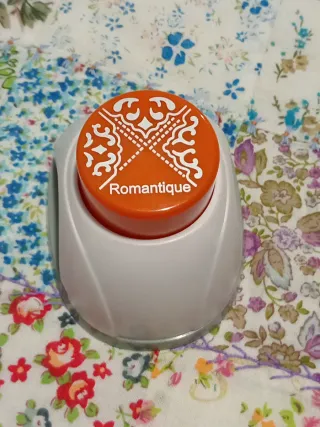 Troqueladora Fiskars Romantique
