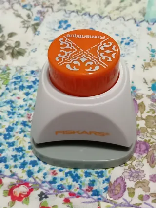 Troqueladora Fiskars Romantique