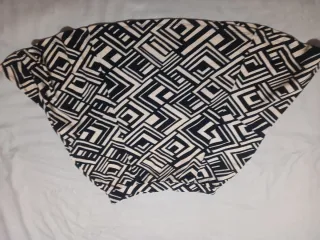 Falda Surkana Beige y Negra Talla S